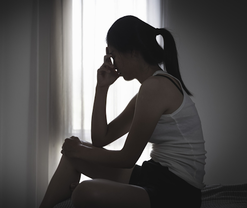 hands breaking chackles